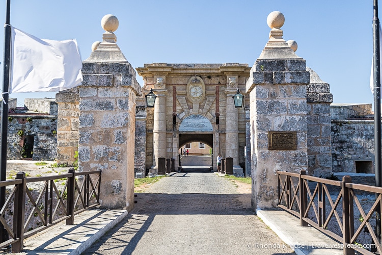 Entrance to Fortaleza de San Carlos de la Caba~na in Havana.