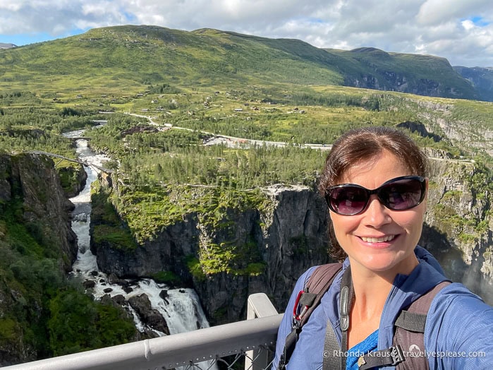 Me visiting Voringsfossen.