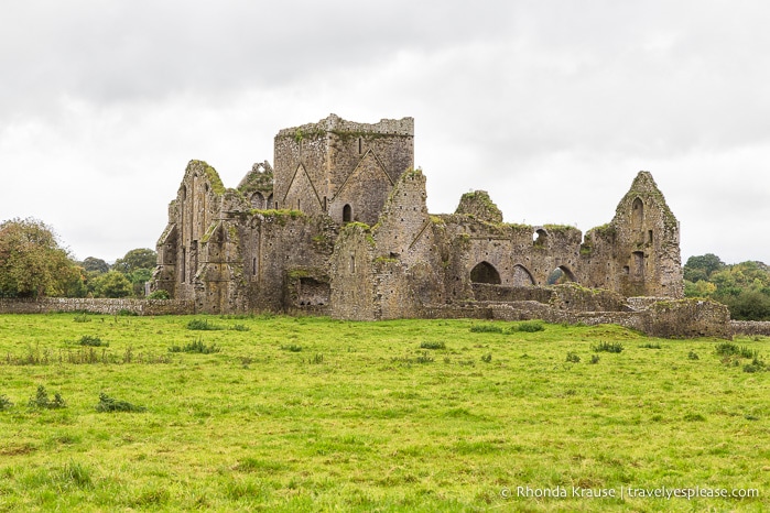 travelyesplease.com | The Atmospheric Ruins of Hore Abbey- Cashel, Ireland