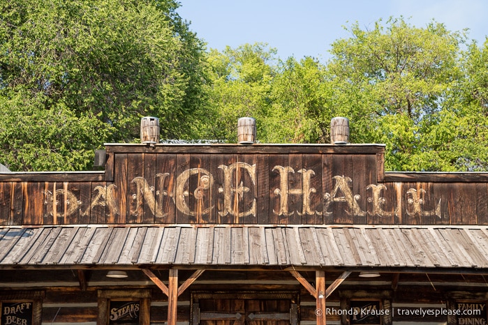 travelyesplease.com | Winthrop, Washington- An Afternoon in the Old West!