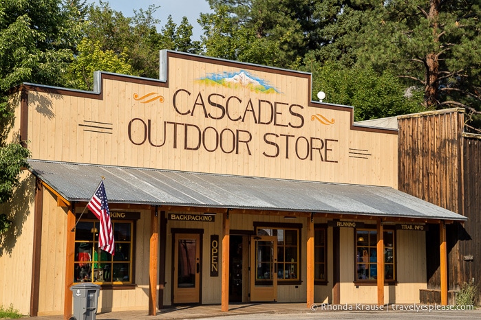 travelyesplease.com | Winthrop, Washington- An Afternoon in the Old West!