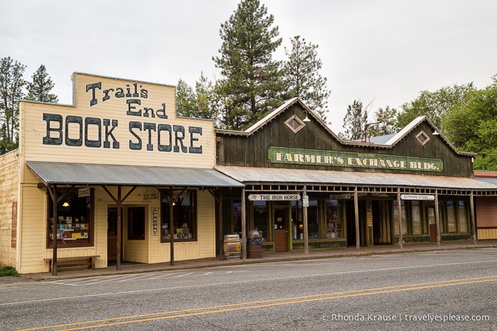 travelyesplease.com | Winthrop, Washington- An Afternoon in the Old West!